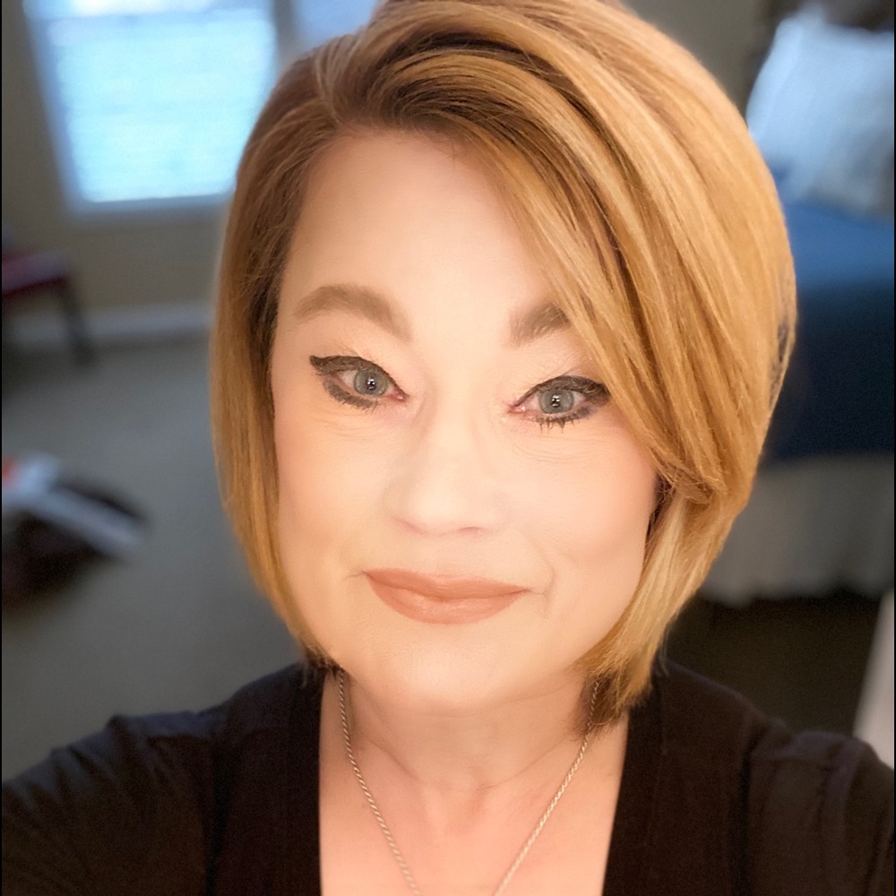 Meet your Posher, Julia
